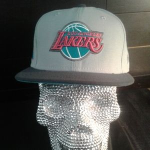 New era Lakers hat